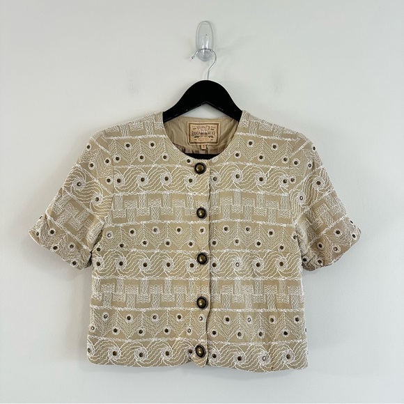 Double D Ranch Beige Textured Embroidered Buttoned Top Small - Picture 2 of 10